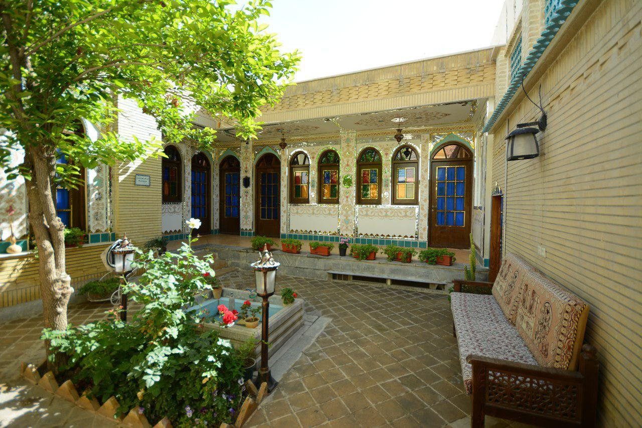 هتل سنتی طلوع خورشید اصفهان