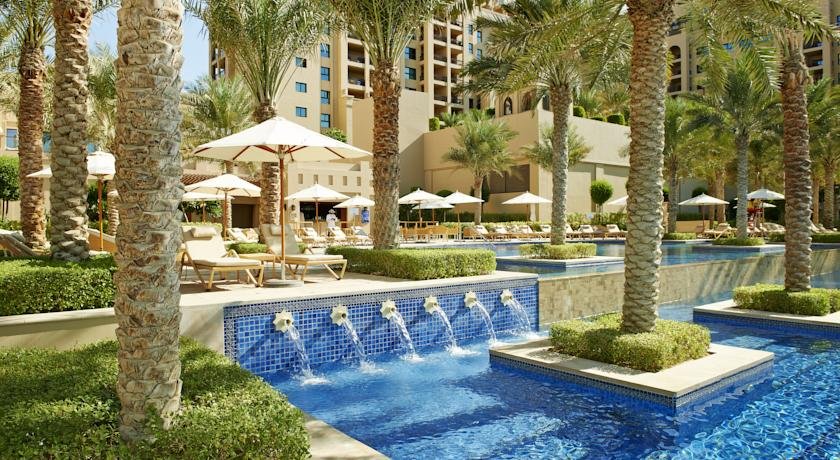 استخر هتل فیرمونت پالم دبی