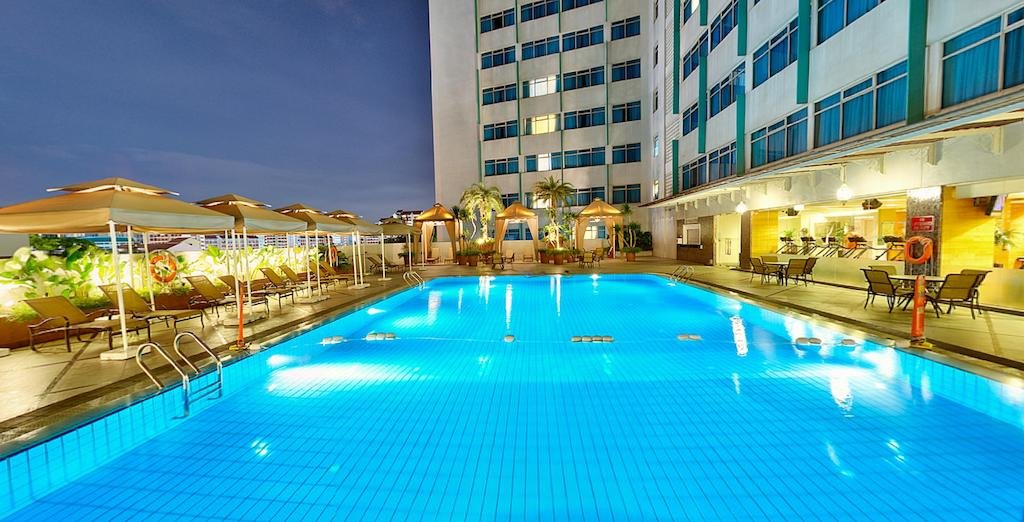 رستروان هتل پارک رویال کیچینر سنگاپور