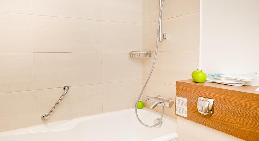 اتاق هتل هالیدی این سنت پترزبورگ