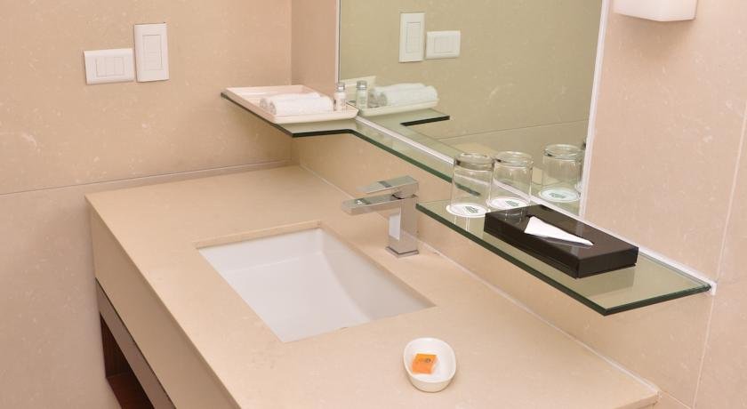 اتاق هتل کانتری این دهلی اتاق هتل کانتری این دهلی