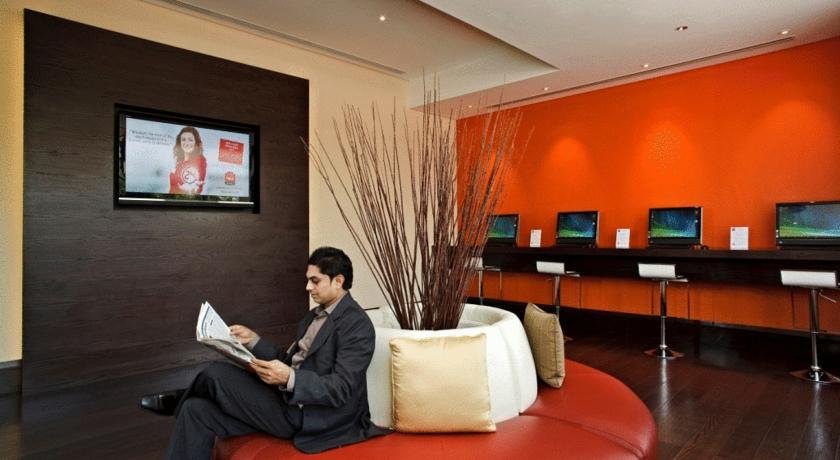 لابی هتل ایبیس الرقه دبی امارات متحده ی عربی