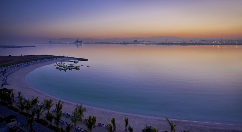 هتل دابل تری بای هیلتون مرجان