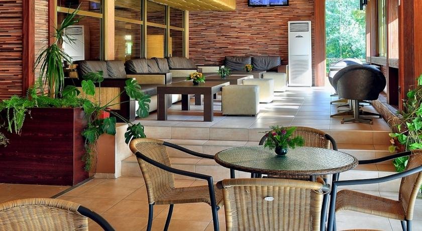 لابی هتل هاوانا بلغارستان