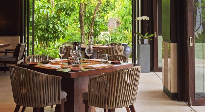 رستوران هتل فیرمونت سانور بالی