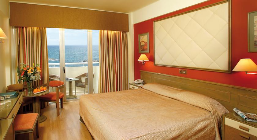 اتاق هتل لوردوس بیچ لارناکا