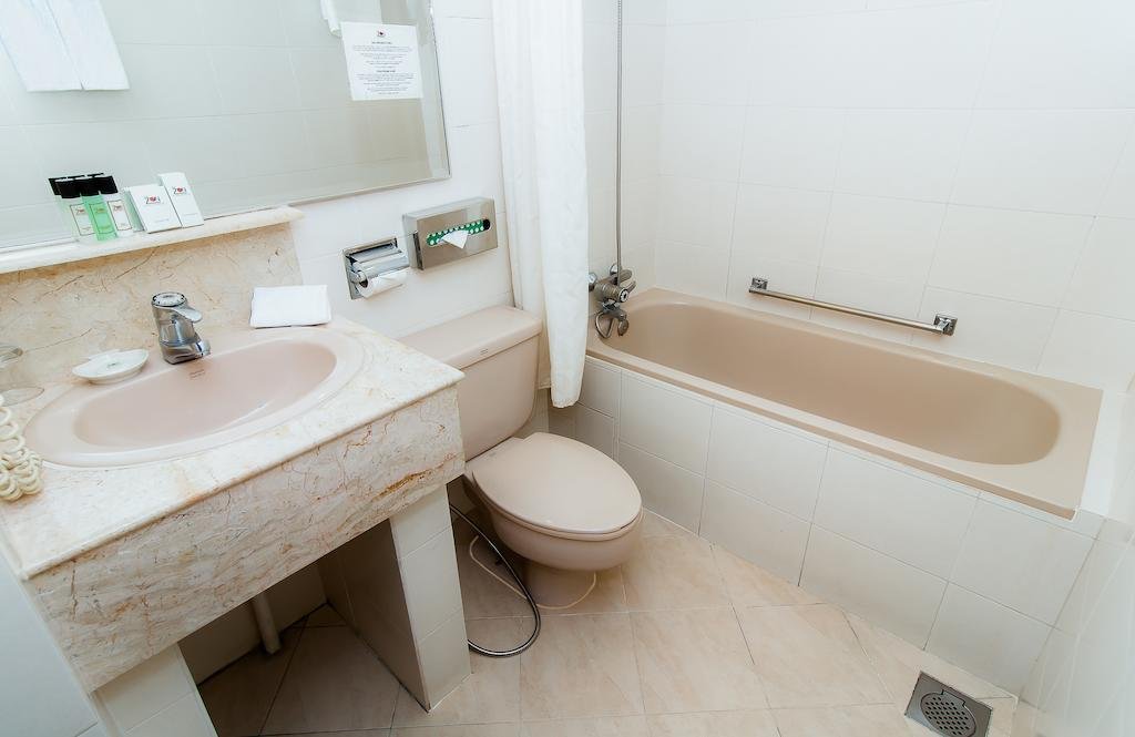 سرویس بهداشتی هتل د زون آل سوییتز رزیدنس کوالالامپور