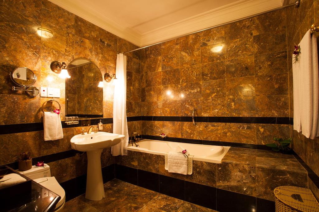 سرویس بهداشتی هتل مجستیک سایگون هوشی مین