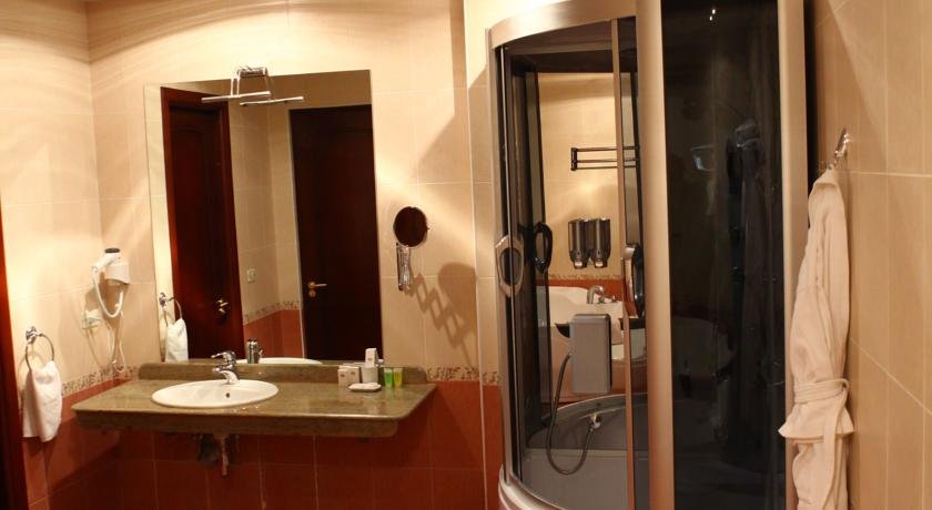 اتاق هتل متروپل ایروان