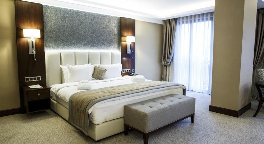 اتاق هتل کلاریون سوئیت شیشلی