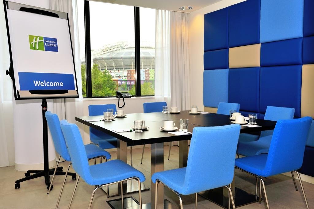 هتل هالیدی این اکسپرس آمستردام آرنا تاورز