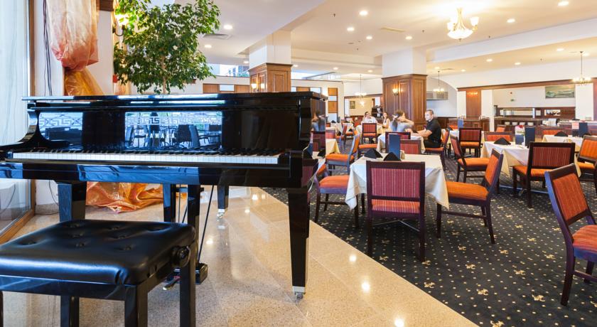 لابی هتل ملیا گرند گلدن سندز