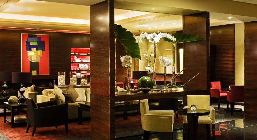 لابی هتل وارویک پاریس