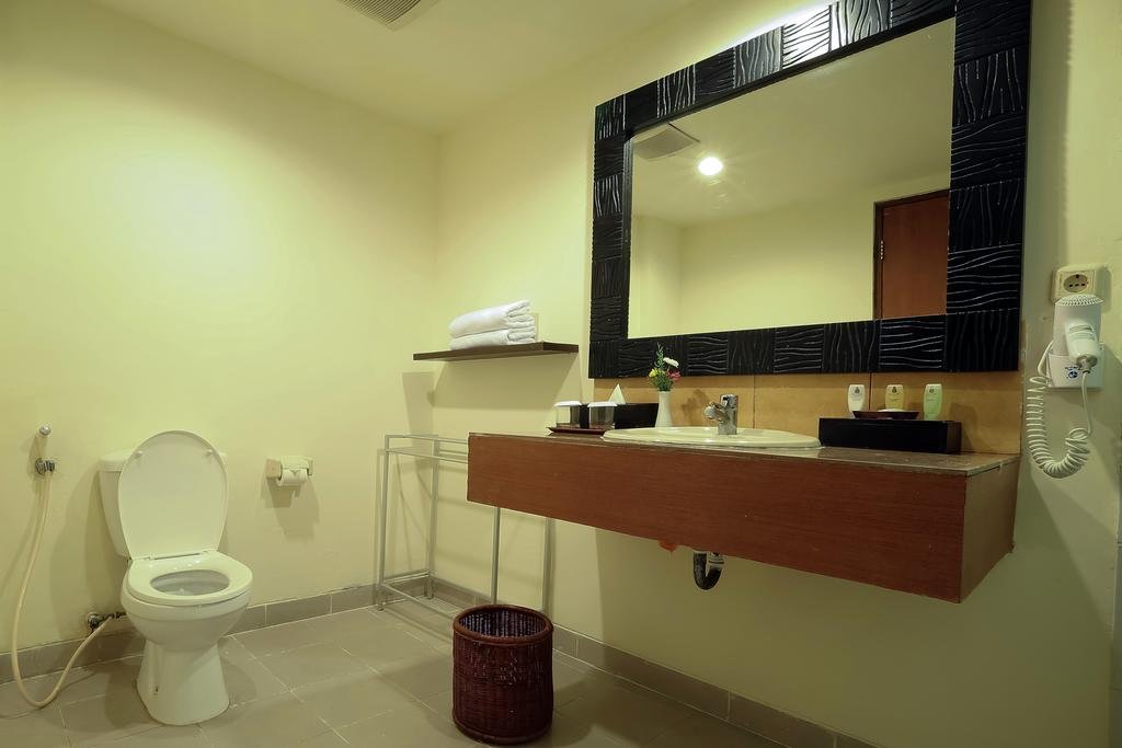 سرویس بهداشتی هتل کوتا استیشن بالی