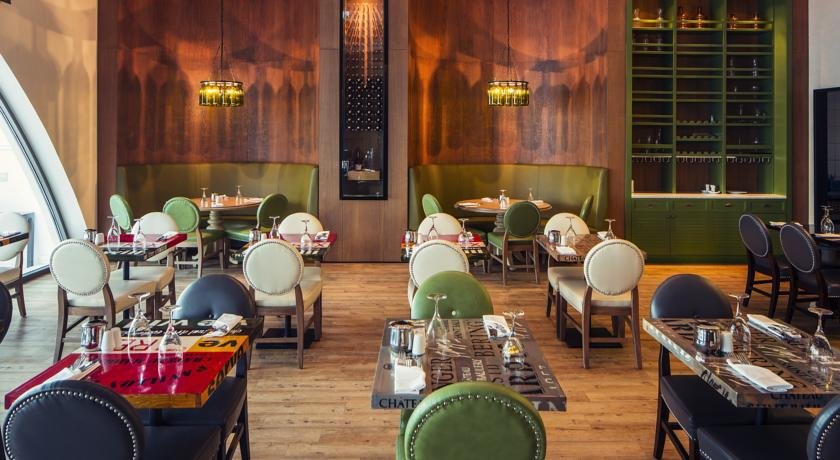 رستوران هتل تایتانیک لارا آنتالیا