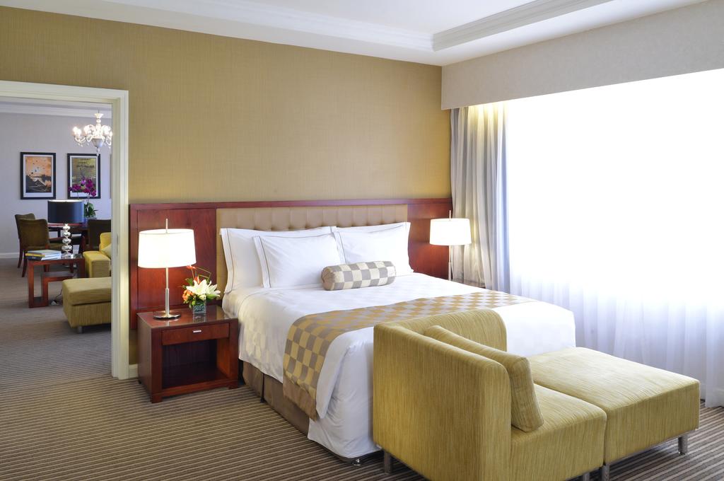 اتاق هتل اکواتوریال هوشی مین