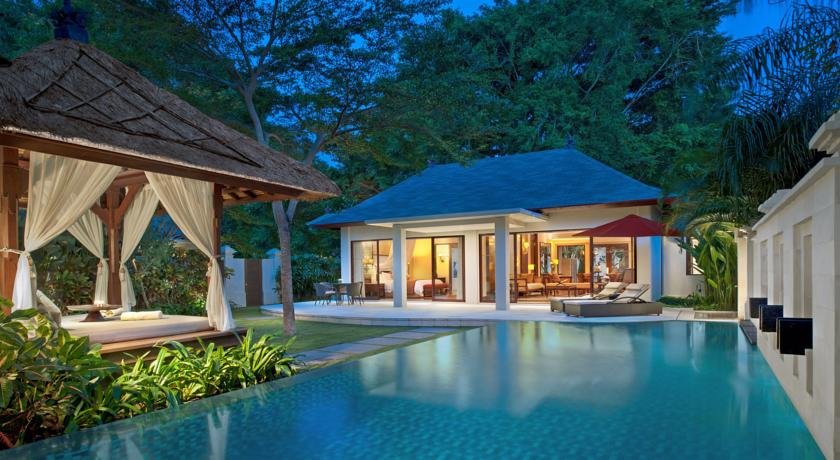 استخر هتل لاگونا بالی