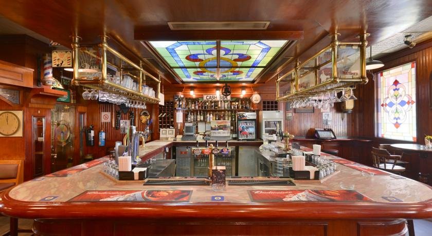 رستوران هتل آستوریا