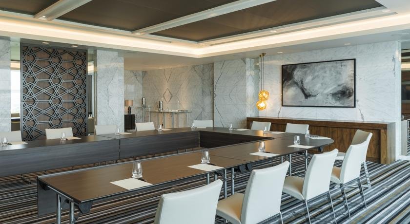 سالن کنفرانس هتل شرایتون گرند دبی