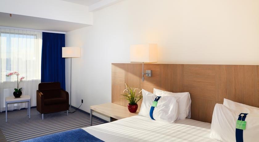 اتاق هتل هالیدی این سنت پترزبورگ