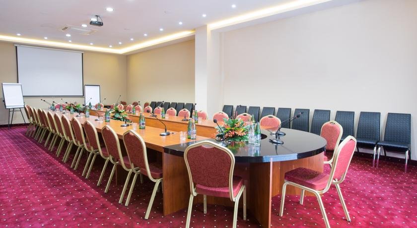 سالن کنفرانس هتل دیاموند ایروان