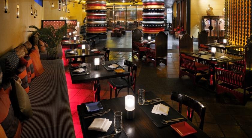 رستوران هتل لبوا استیت تاور بانکوک تایلند 