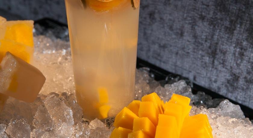 رستوران هتل لبوا استیت تاور بانکوک تایلند 