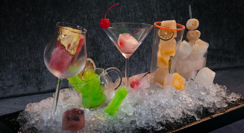 رستوران هتل لبوا استیت تاور بانکوک تایلند 