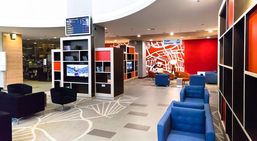 لابی هتل هالیدی این سنت پترزبورگ