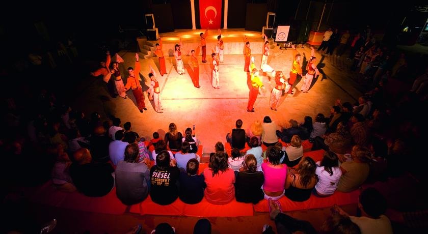 هتل کارلتا بیچ آنتالیا ترکیه