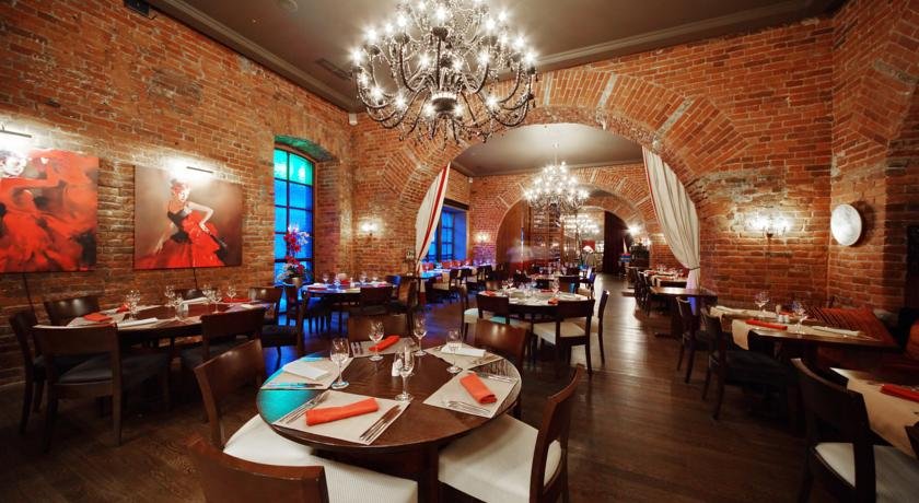 رستوران هتل سوکوز بریج سنت پترزبورگ