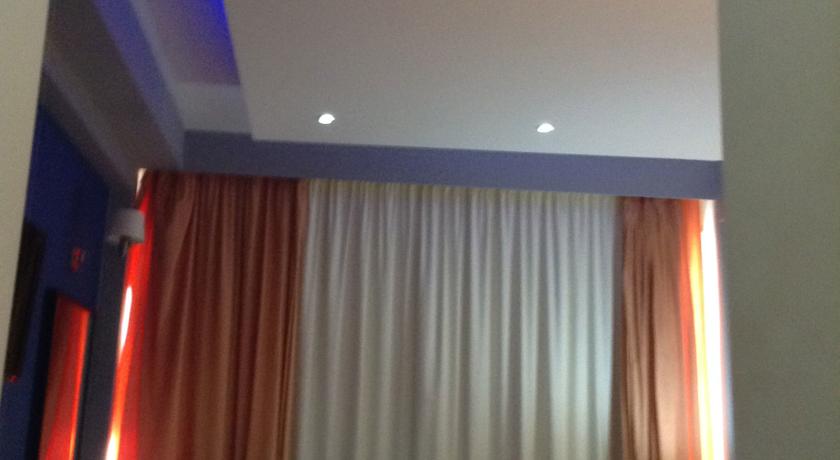 اتاق هتل ماریندی لارناکا