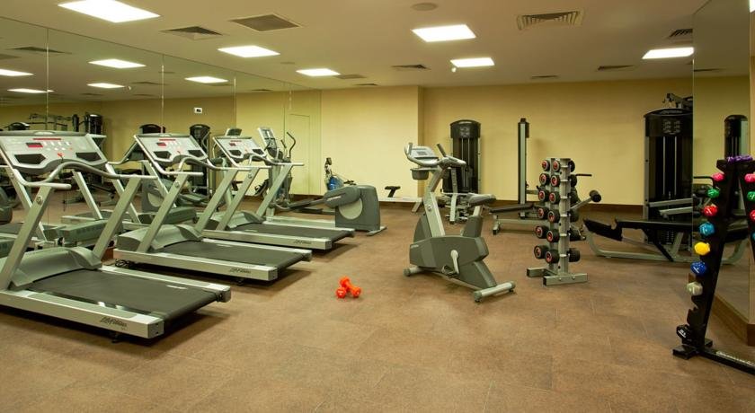 سالن بدنسازی هتل کرون پلازا استانبول سالن بدنسازی هتل کرون پلازا استانبول