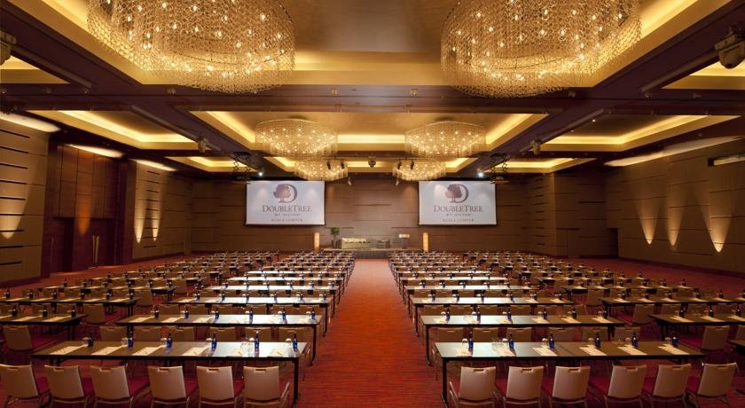 هتل دبل تری بای هیلتون