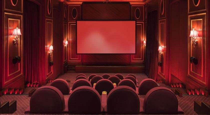 سالن کنفرانس هتل زعبیل سرای دبی سالن کنفرانس هتل زعبیل سرای دبی