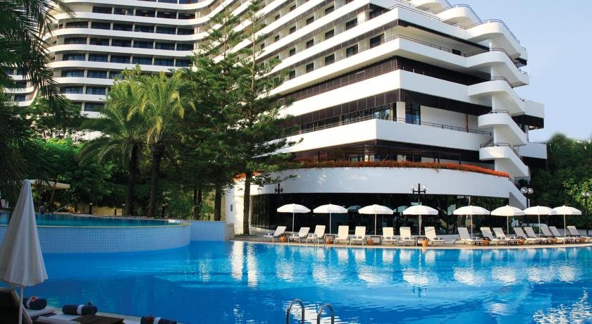 هتل ریکسوس داون تاون