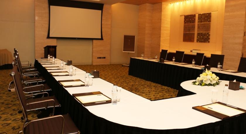 سالن کنفرانس هتل اچ دبی