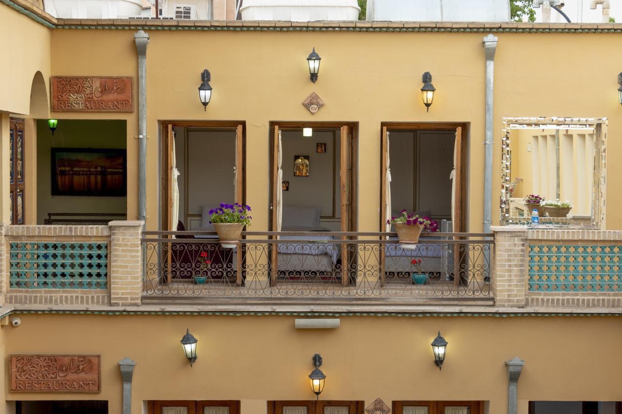 هتل سنتی طلوع خورشید اصفهان