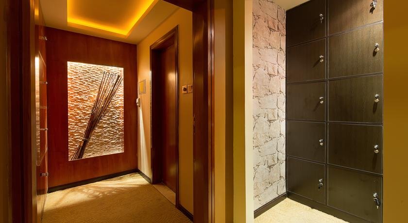 اسپا هتل سان اند اسکای دبی