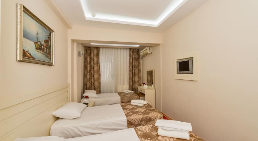 اتاق هتل مارال