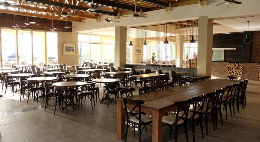 رستوران هتل آکوا فانتزی کوش آداسی