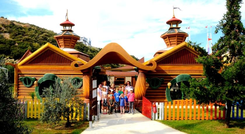 کیدزکلاب هتل آکوا فانتزی کوش آداسی