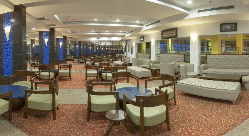 لابی هتل آکوا فانتزی کوش آداسی