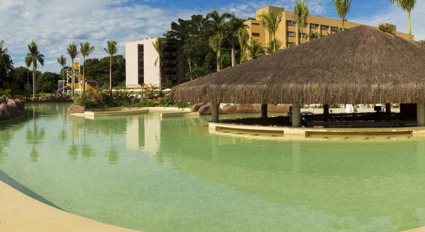 استخر هتل مابو ترماس ایگواسو