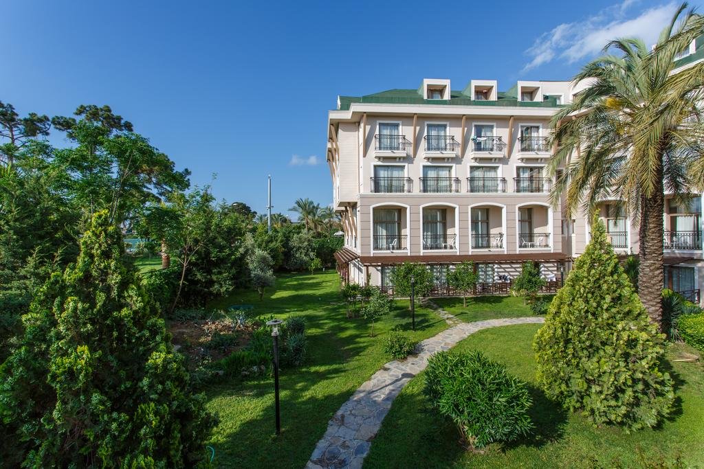 هتل لوسیدا بیچ آنتالیا