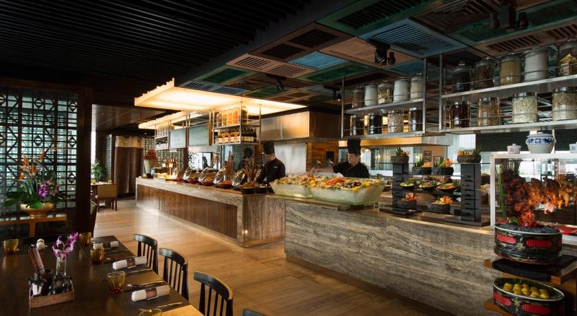 هتل دبل تری بای هیلتون