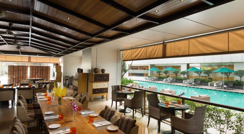 هتل دبل تری بای هیلتون