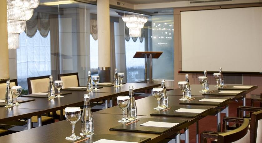 هتل ارسین پریمیر تکسیم