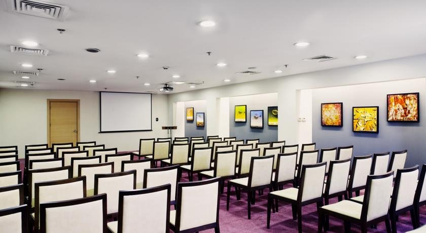 هتل ارسین پریمیر تکسیم