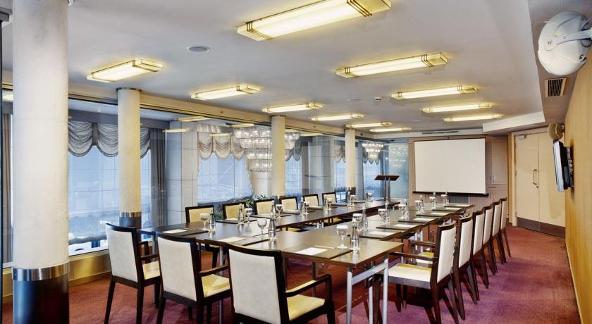 هتل ارسین پریمیر تکسیم